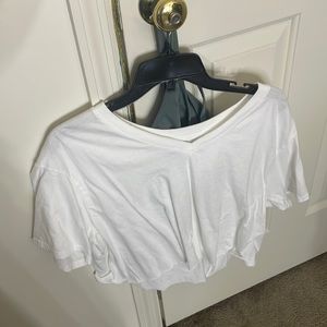 cropped v-neck t shirt